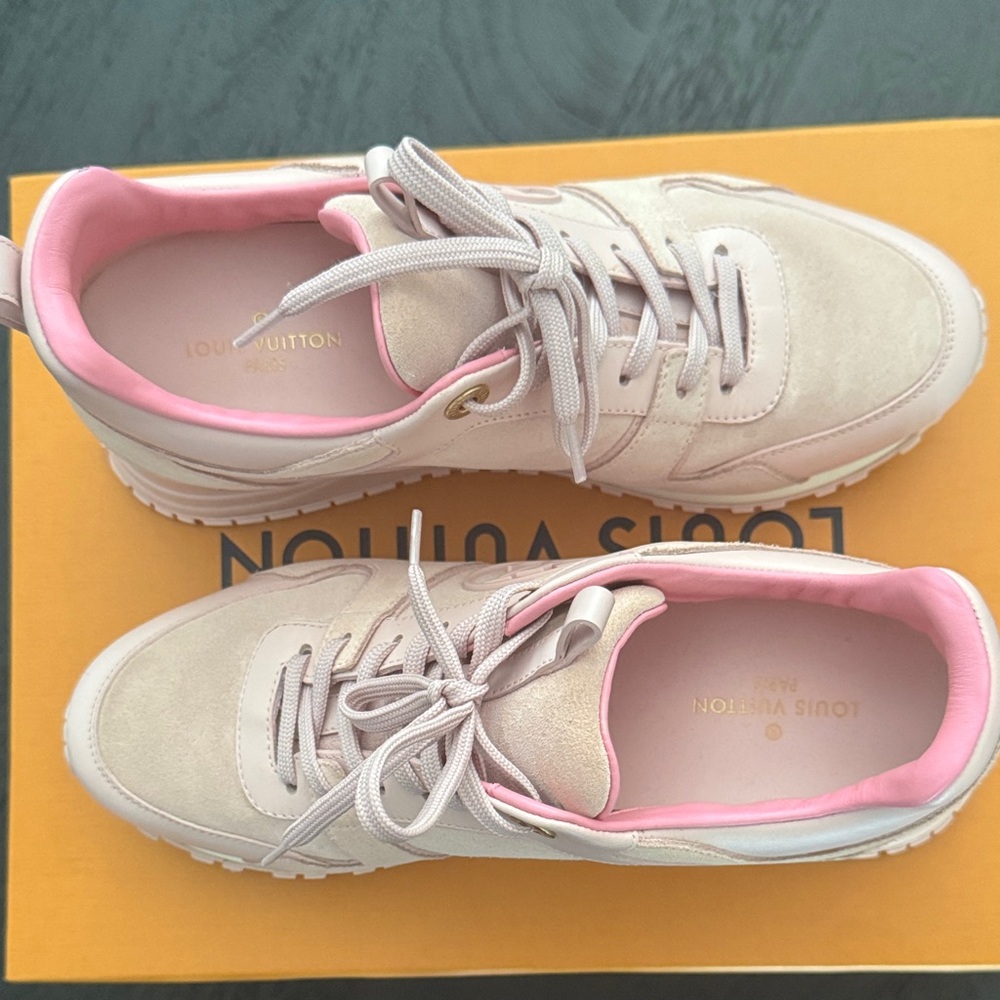 Louis Vuitton Blush Pink Women's Sneakers - Picture 5 of 6